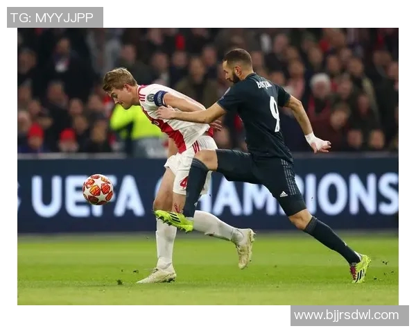 皇马赛场爆发小插曲，裁判如何处理？